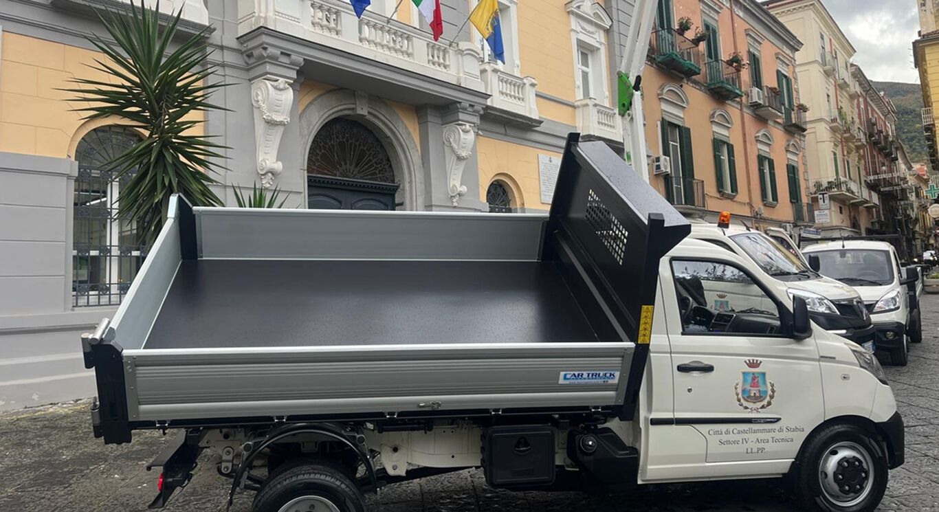 Castellammare potenzia il parco mezzi dell'Area Tecnica