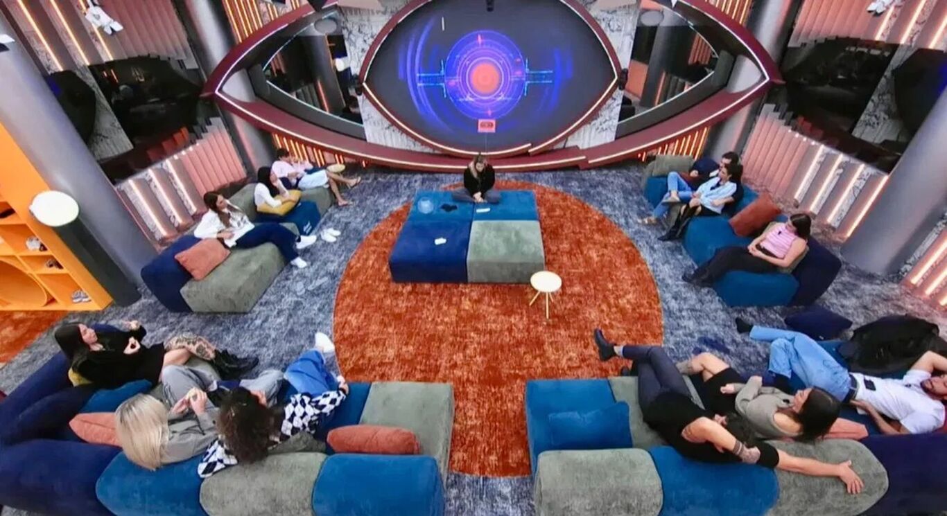 Grande Fratello, "nella Casa i litigi sarebbero pianificati dagli autori": il clamoroso retroscena