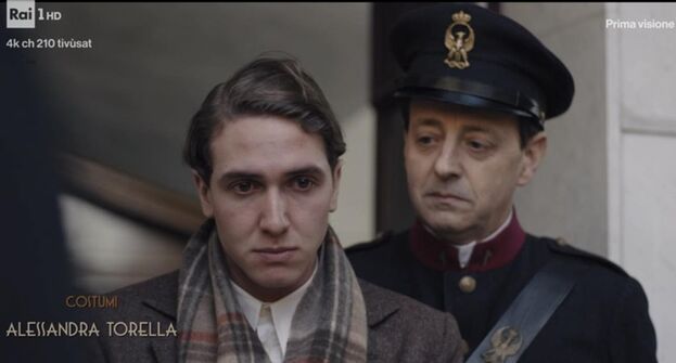 Torre Annunziata - Il giovane attore Manuel Veltro debutta nella fiction Rai “Il commissario Ricciardi”