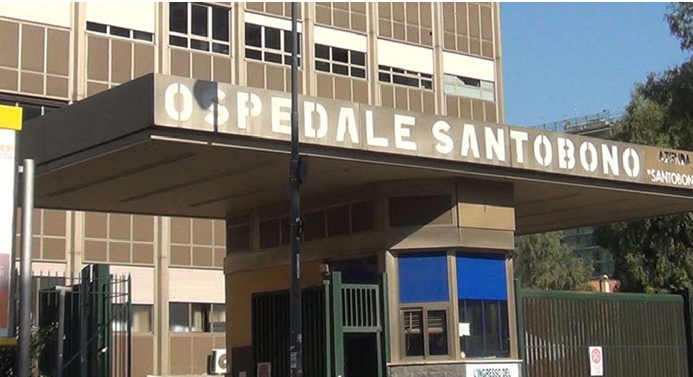 Tentata rapina a un 13enne a Volla: pestato da un gruppo di coetanei, ricoverato al Santobono