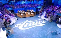 Amici, vincitore del talent si candida per Sanremo e svela i suoi guadagni