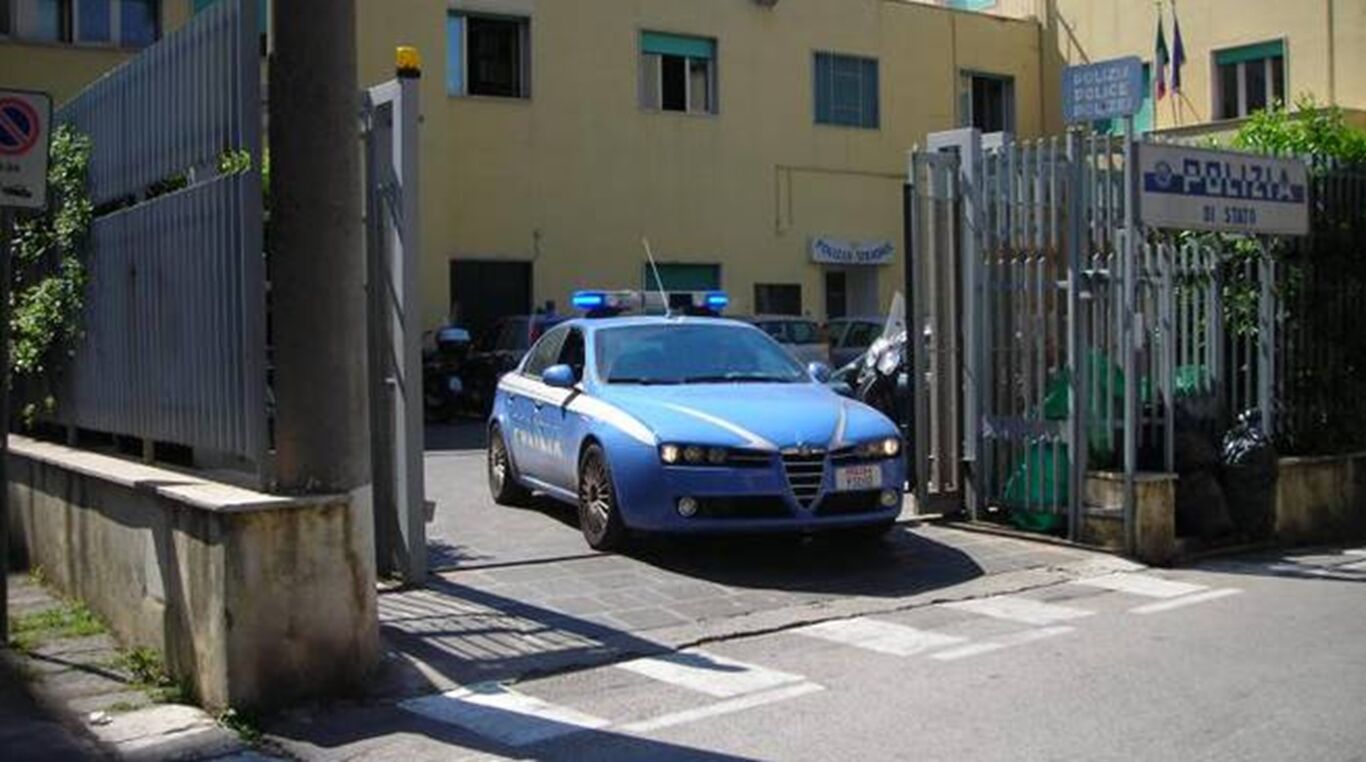 Sorrento - Tenta di rubare in una gioielleria: arrestato un 30enne di Torre del Greco