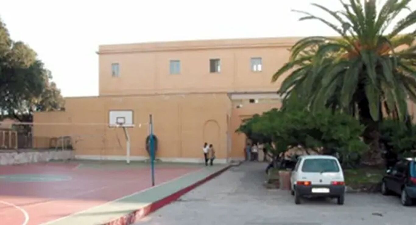 Torre Annunziata - Ennesimo furto alla succursale del Liceo Pitagora-Croce nell'ex Parco Cristo Re