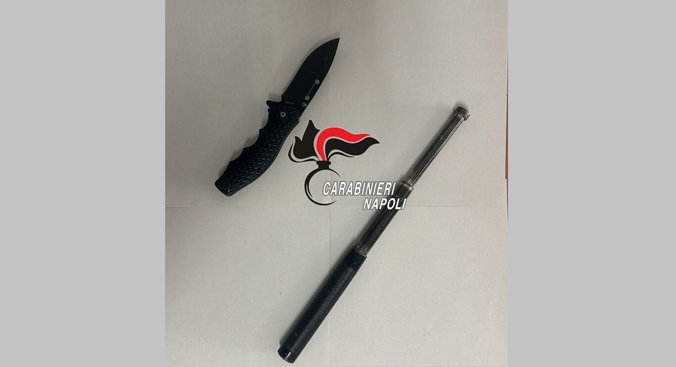 Napoli - L'impennata prima della fuga. Carabinieri denunciano due 16enni e un 17enne