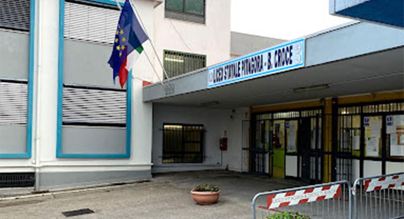 Torre Annunziata - Convegno "Cultura e Legalità e giusto processo" al Liceo Pitagora-Croce