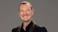 Amadeus verso l'addio a Warner Bros Discovery: la Rai valuta il suo ritorno tra access e Sanremo