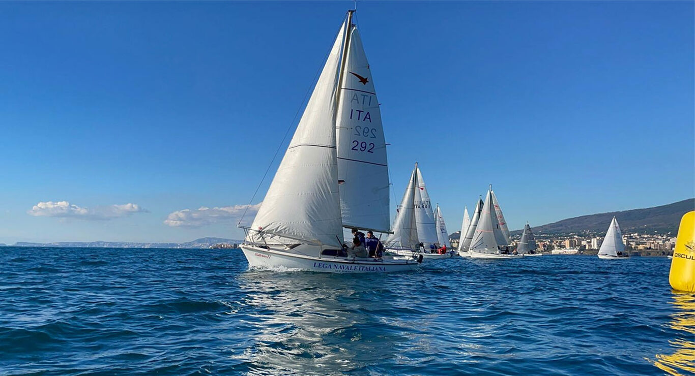 Vela: Wonderfull trionfa a Torre del Greco nel trofeo Meteor “Costa del Vesuvio”.