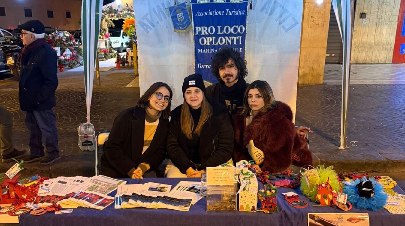 Torre Annunziata - Pro Loco Marina del Sole: un gazebo dedicato all'Ecomuseo Oplontis