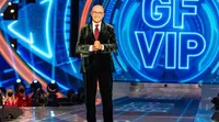 Grande Fratello Vip: Signorini "congelato", Mediaset riparte da zero. Tutti i retroscena (anche sul nuovo cast)