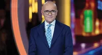 Alfonso Signorini si autosospende da Mediaset: la decisione dopo le accuse di Corona su un presunto "sistema"