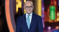 Alfonso Signorini, perché si è autosospeso da Mediaset: parla il suo avvocato