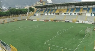 Castellammare - Presunto evento privato svoltosi all'interno dello stadio Menti: la nota del Comune