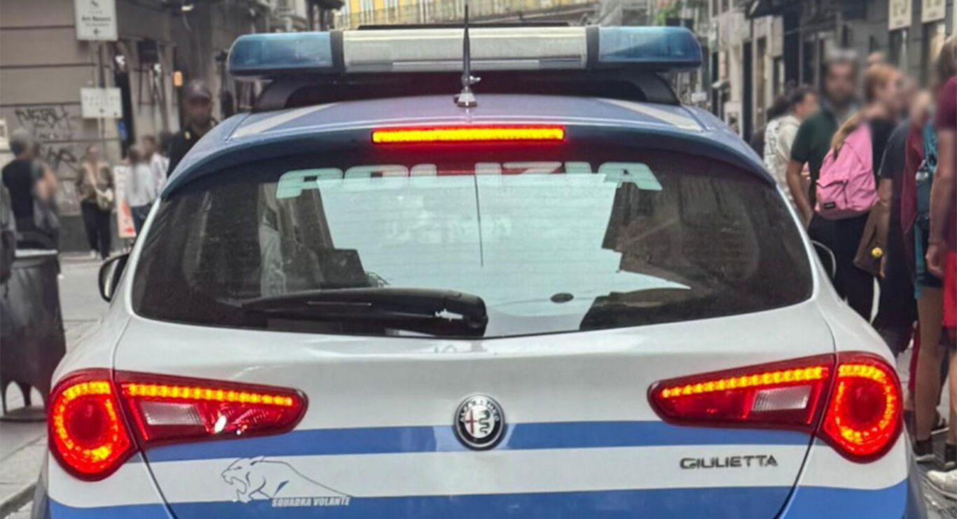 Napoli, sospesa per 30 giorni l'attività di un esercizio commerciale di via Chiaia