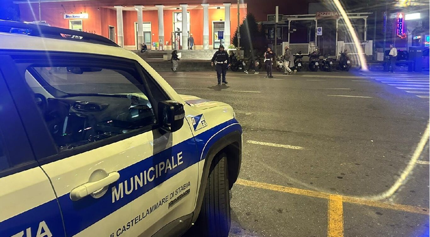 Controlli della Polizia Municipale a Castellammare: tre patenti ritirate e 40 sanzioni