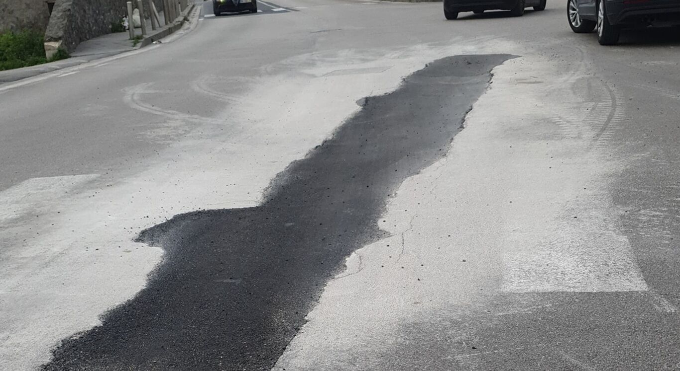 Cantieri per i sottoservizi a Torre Annunziata: scattano controlli e sanzioni