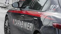 Torino, tenta di uccidere la madre con la sparachiodi e chiama il 112