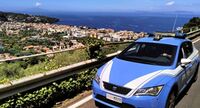 Pusher di Torre Annunziata in trasferta a Piano di Sorrento: arrestato