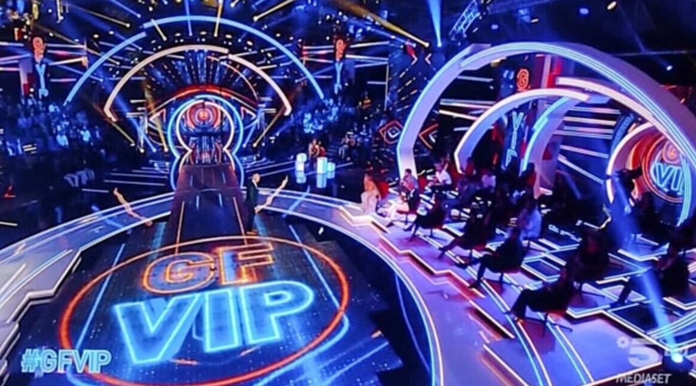 Grande Fratello Vip, la data di inizio e il nome della conduttrice: tutti i retroscena