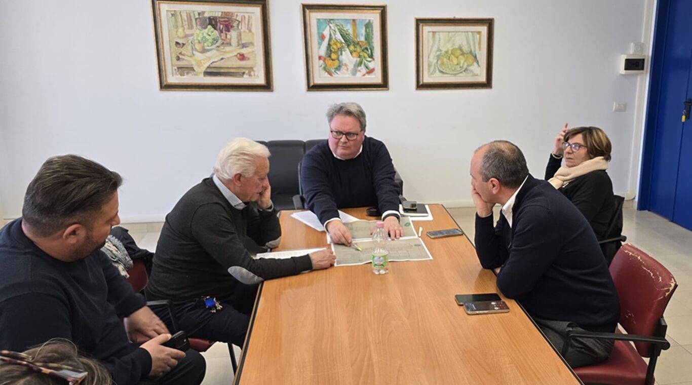 Torre Annunziata, la scuola Pascoli-Siani si prepara a riaprire spazi chiusi