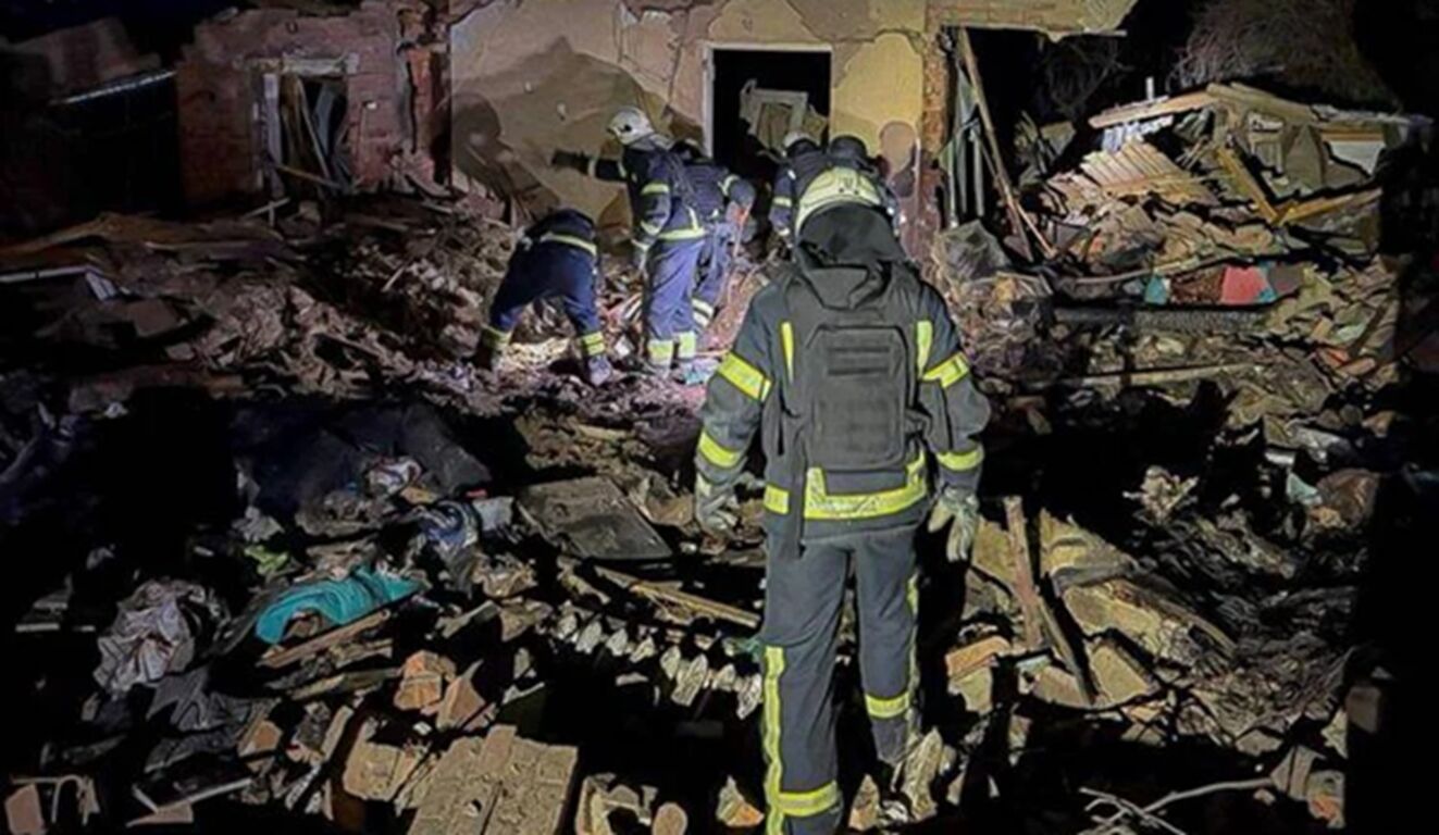 Ucraina, raid russi nella notte: a Kharkiv morti madre e figlio di 10 anni