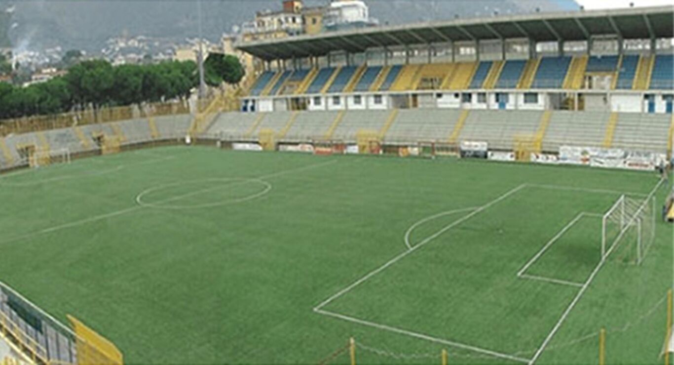 Castellammare di Stabia, cinque milioni per il nuovo “Romeo Menti”: via libera al restyling dello stadio