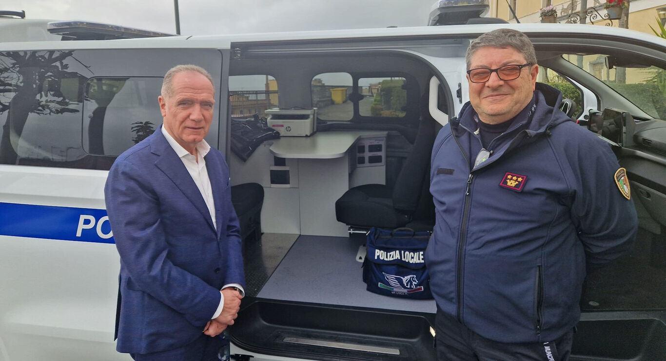 Torre del Greco, un ufficio mobile per la Polizia Municipale