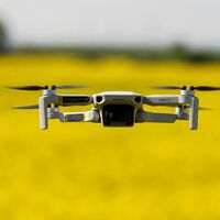 Napoli, stalking con drone per spiare l'ex compagna: arrestato 28enne