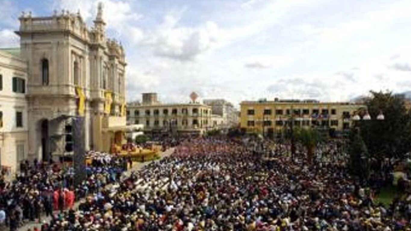 Papa Leone XIV in Campania: doppia visita tra Pompei, Napoli e Acerra nel segno di pace e Laudato sì