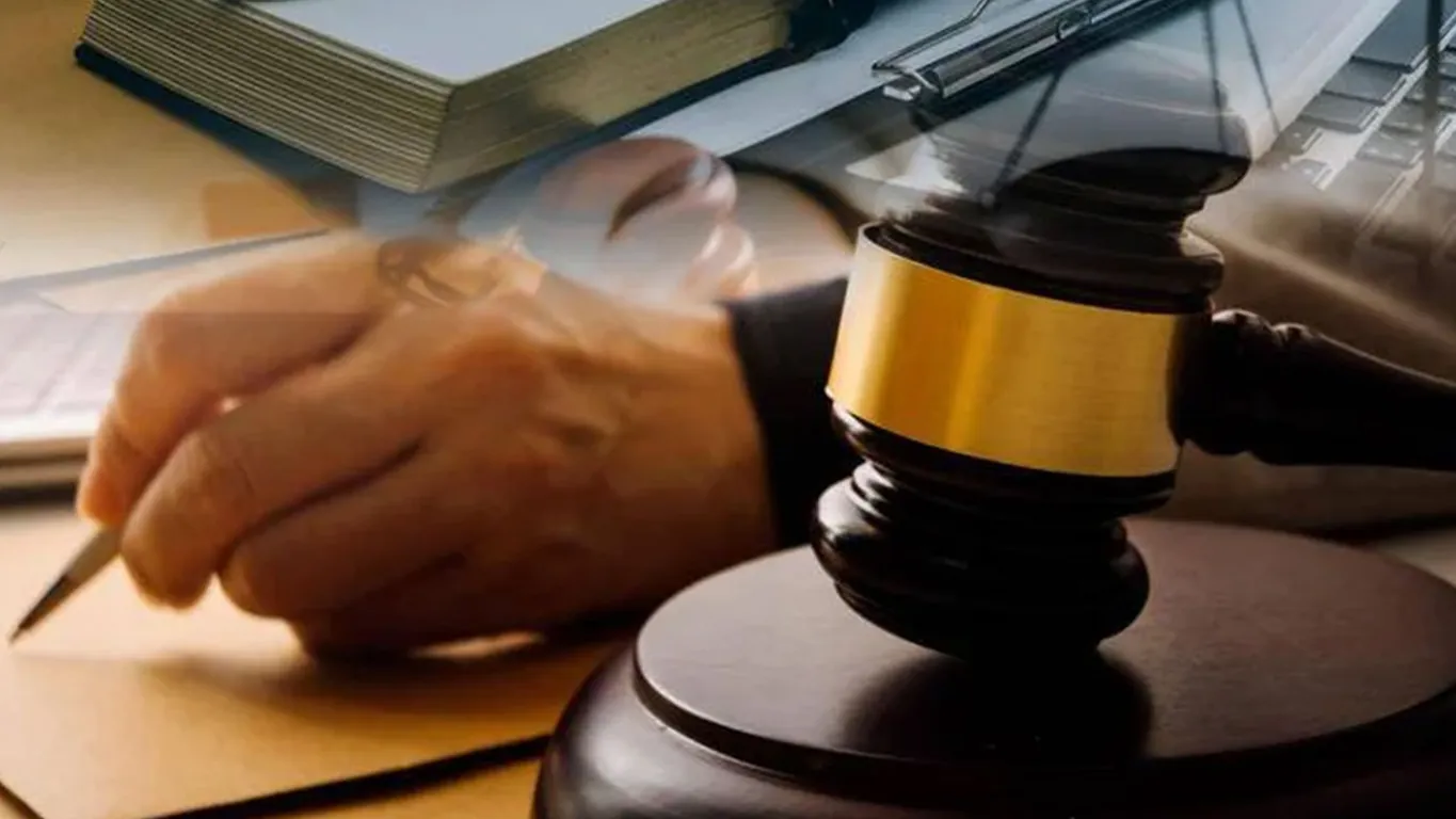 Concorso per notai nella bufera, online giudizi e commenti sui candidati: interrogazione a Nordio