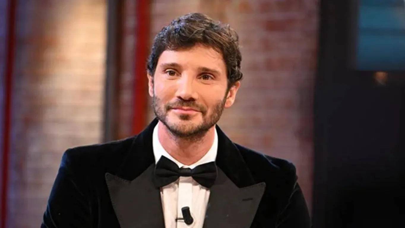 Stefano De Martino condurrà Sanremo 2027, l'annuncio ufficiale del dg Rai Roberto Sergio