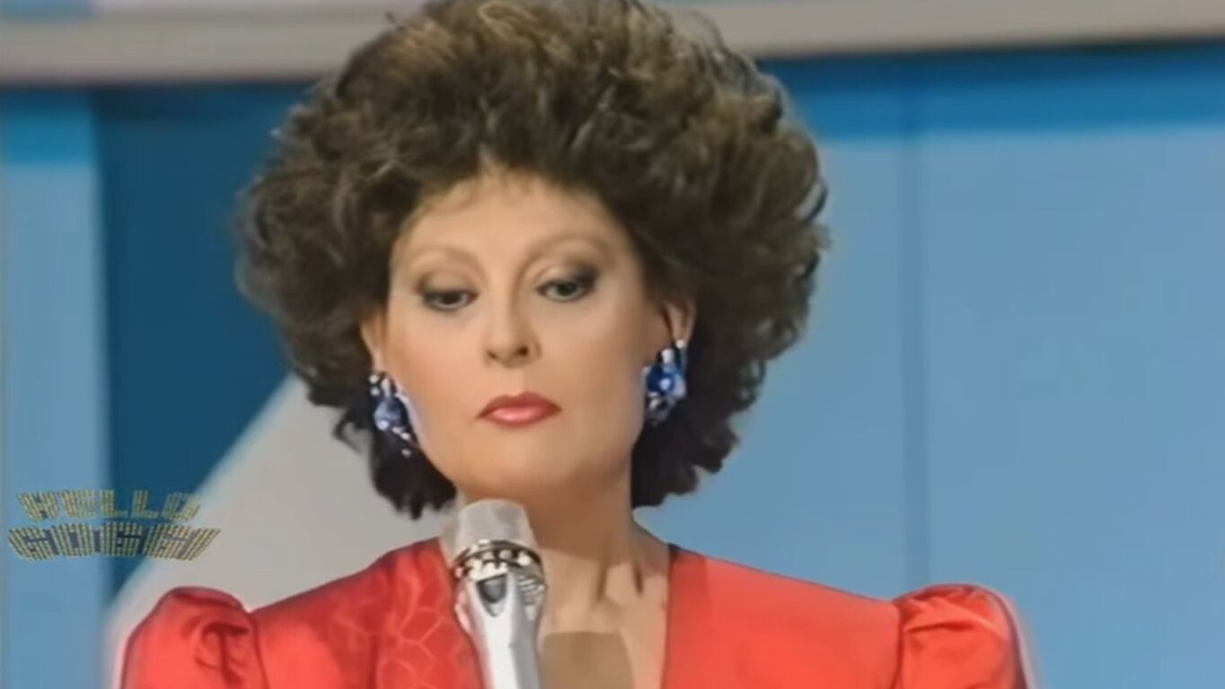 Addio ad Angela Luce, la voce eterna di Napoli: 74 anni di carriera tra teatro, cinema e musica