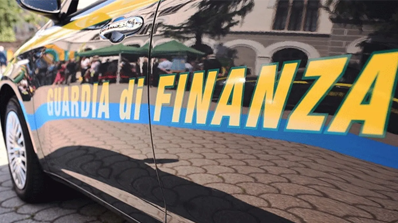 Maxi sequestro da 2,7 milioni a imprenditore di Castellammare: sigilli della Guardia di Finanza