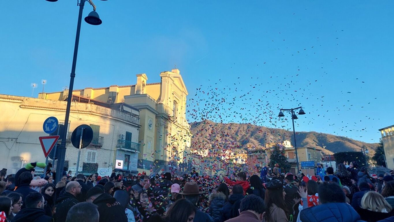 Carnevale a Pollena Trocchia: grande successo per la due giorni