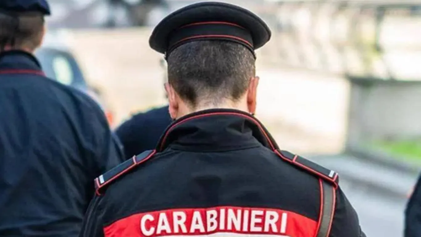 Mantova, deve eseguire sfratto esecutivo: ufficiale giudiziario trova inquilino impiccato