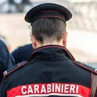 Mantova, deve eseguire sfratto esecutivo: ufficiale giudiziario trova inquilino impiccato