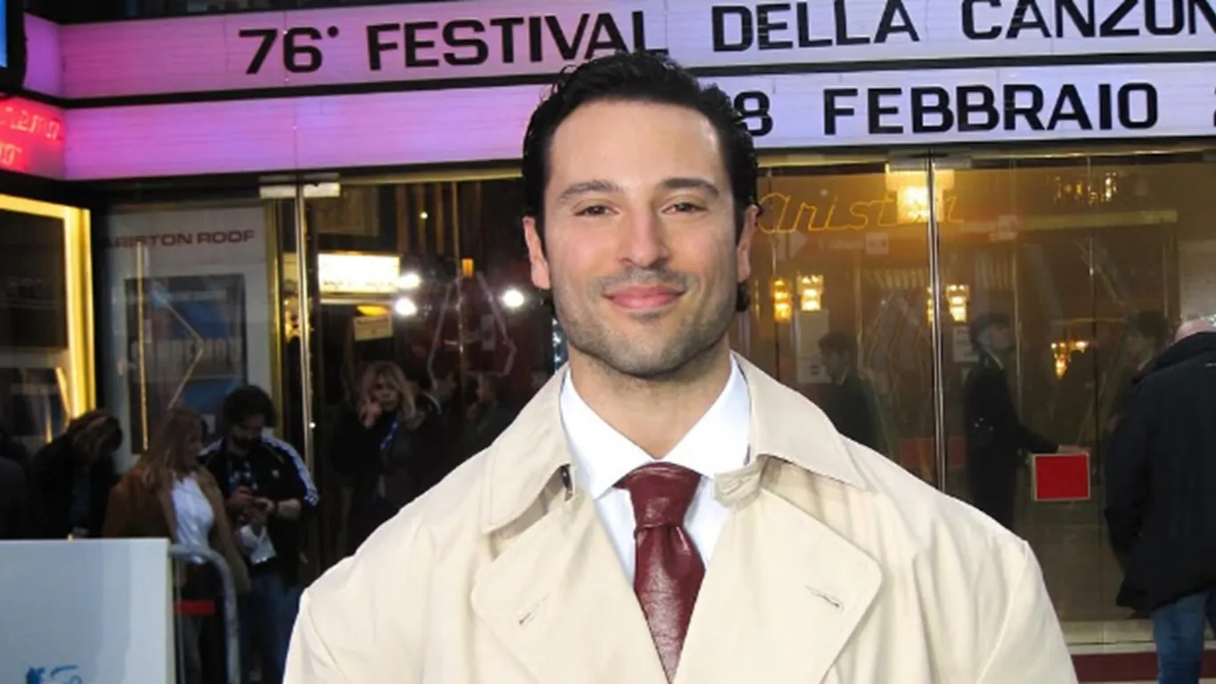 Sanremo 2026, Giuseppe Giofrè e la crush per un protagonista del Festival: "E' disarmante"