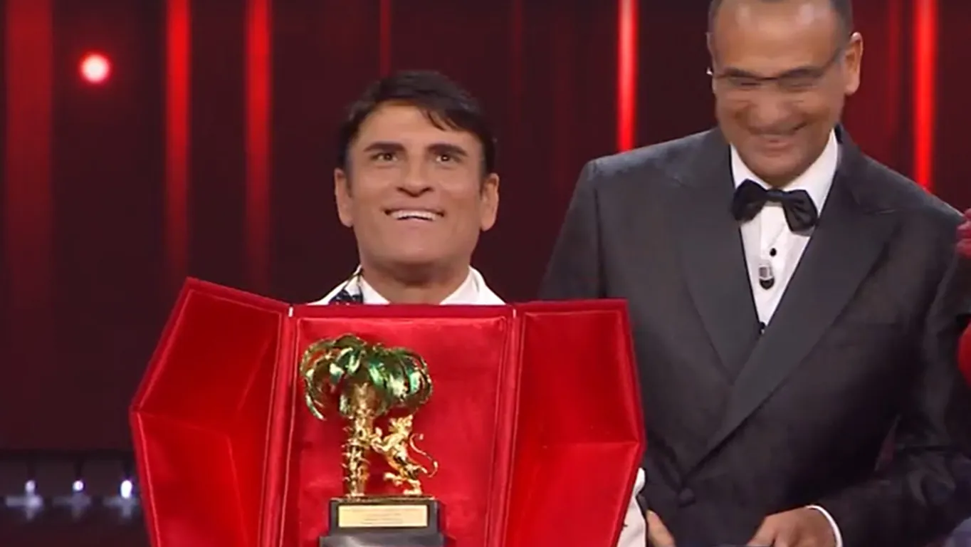 Sal Da Vinci trionfa al Festival di Sanremo 2026: "Dedico il premio alla mia città, Napoli"