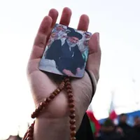 Iran conferma morte Khamenei. ﻿Israele annuncia nuovi raid: forti esplosioni a Teheran