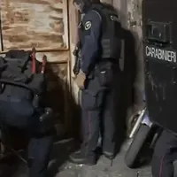 Blitz anticamorra a Napoli: 71 indagati, 4 arresti