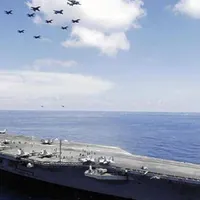 Iran, tv di Stato: "Colpita con droni portaerei Usa Lincoln". Tajani: "Ambasciata italiana a Teheran trasferita a Baku"