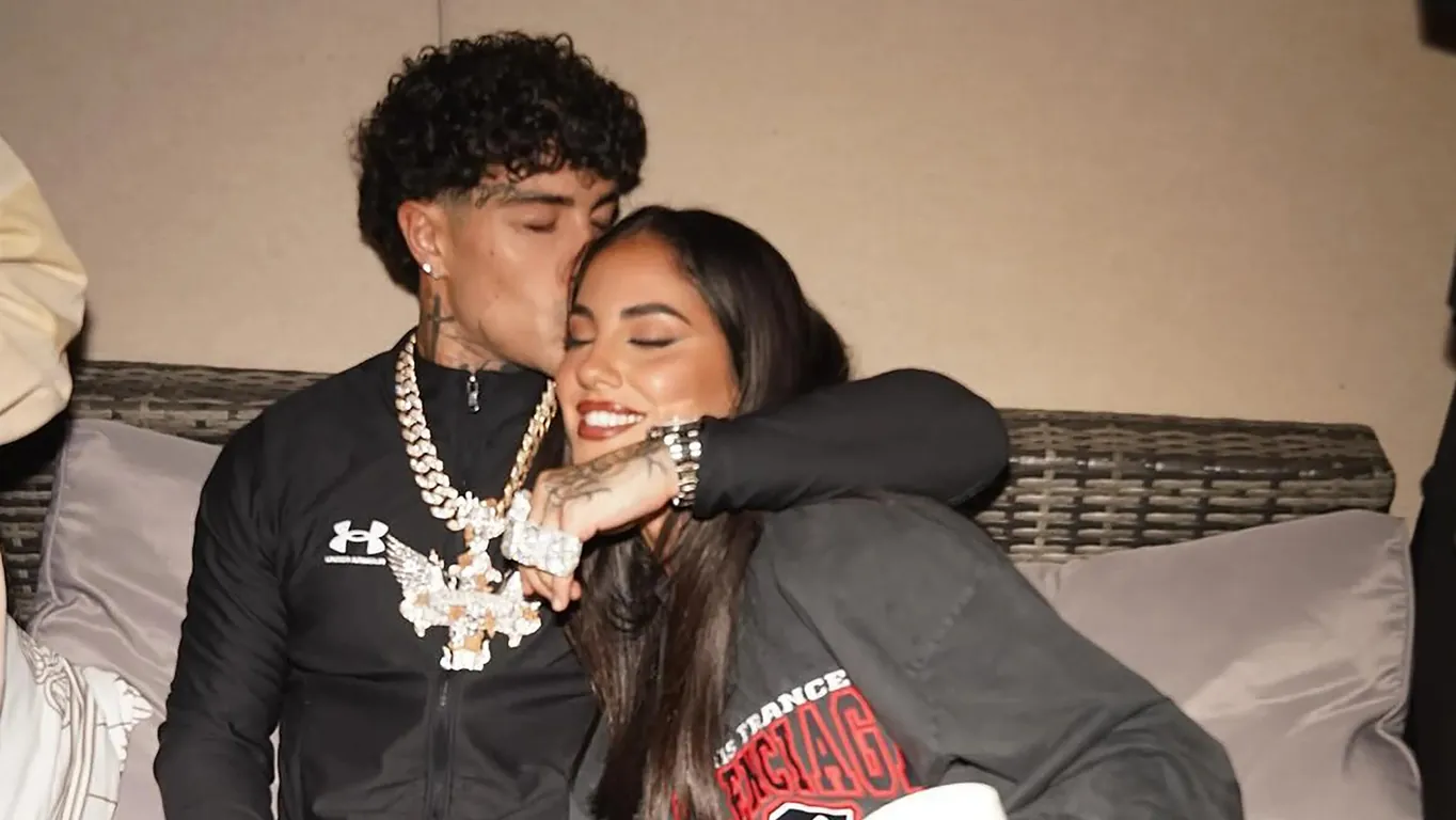 Tony Effe sul matrimonio con Giulia De Lellis: "Lei vorrebbe sposarsi, ma io..."