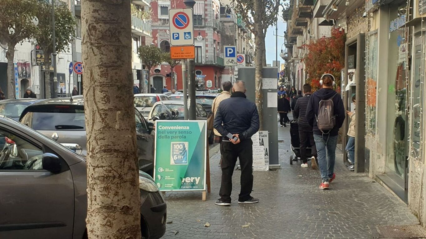 Torre Annunziata, allarme dei commercianti: “Il Maximall Pompeii sta svuotando i negozi”