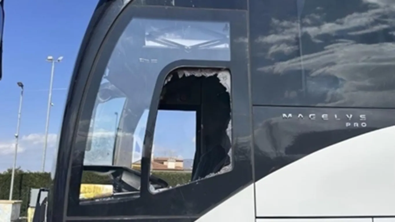 Torre Annunziata, scontri sull'A2: stop alle trasferte dei tifosi del Savoia