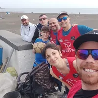 Torre Annunziata, volontari ripuliscono il Lido Mappatella: raccolti rifiuti e persino un passeggino