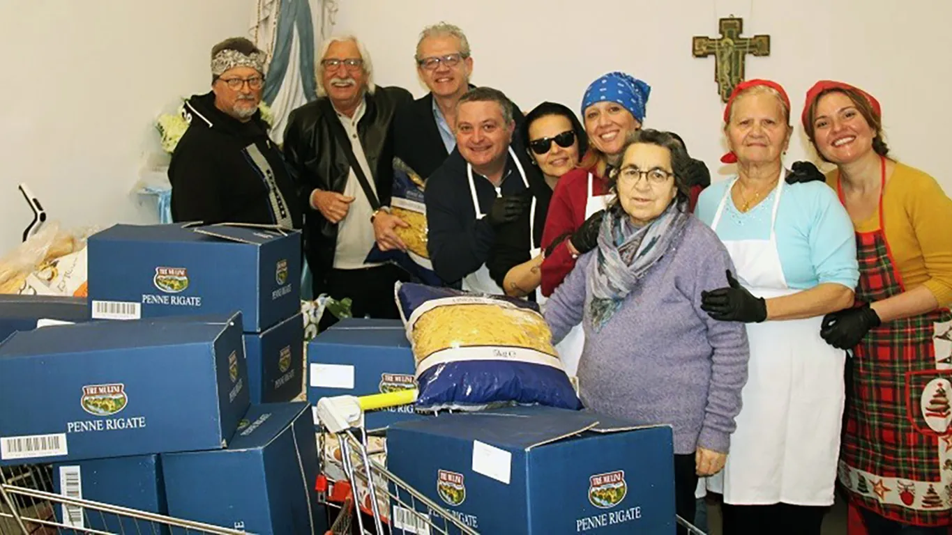 Torre Annunziata – Giovanni Guidone dona 100 kg di pasta alla Mensa Don Pietro Ottena