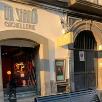 Furto nella notte a Torre Annunziata: colpo alla gioielleria Di Sarno