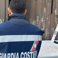 Controlli nel Parco del Vesuvio: sequestrati 30 kg di pesce e un'area con rifiuti