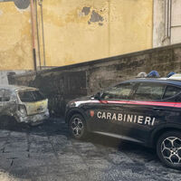 Gragnano, incinta di due mesi minacciata con un coltello dal compagno