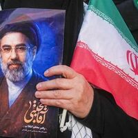 Il messaggio di Mojtaba Khamenei all'Iran: "Priorità è vendetta, stop Hormuz per pressare il nemico"