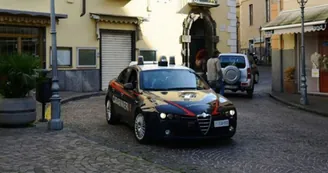 Sorrento, fuga in monopattino elettrico: arrestato 31enne algerino